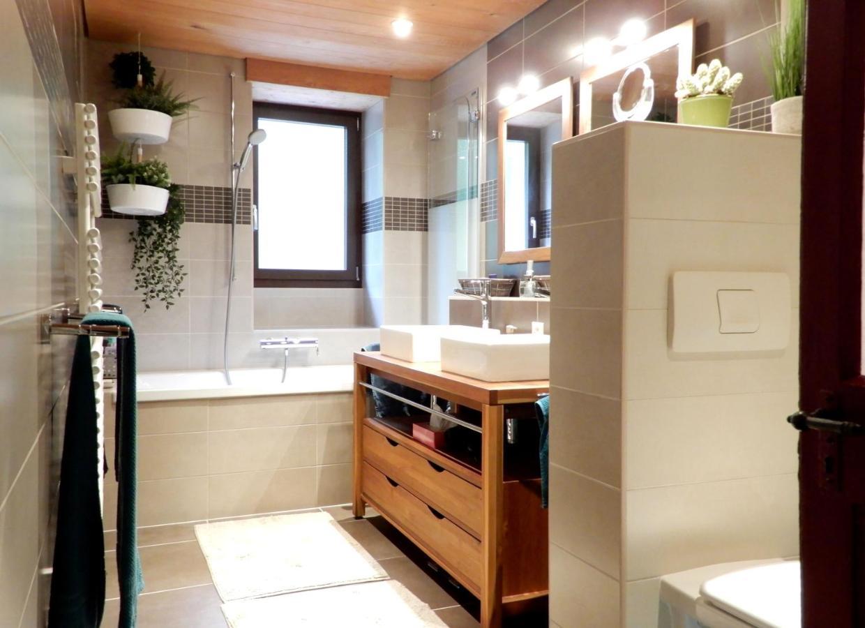 Chambres D'Hotes T'22 Fleurier エクステリア 写真
